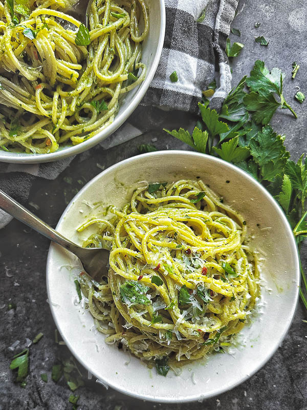 Change up your pesto game and make Parsley Pesto! Find the recipe on Shutterbean.com! 